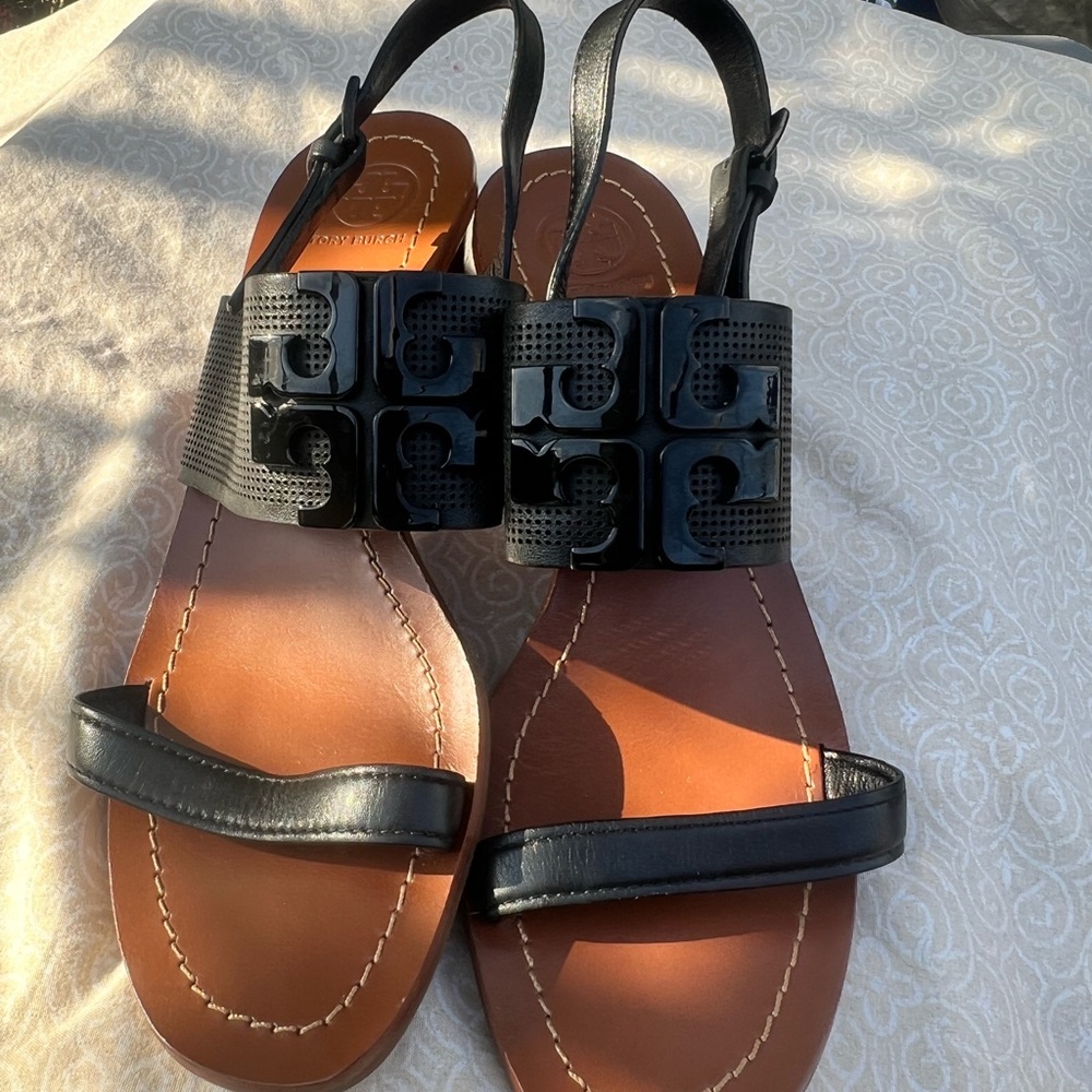 Beautiful Black Tory Burch chunky heel sandals
